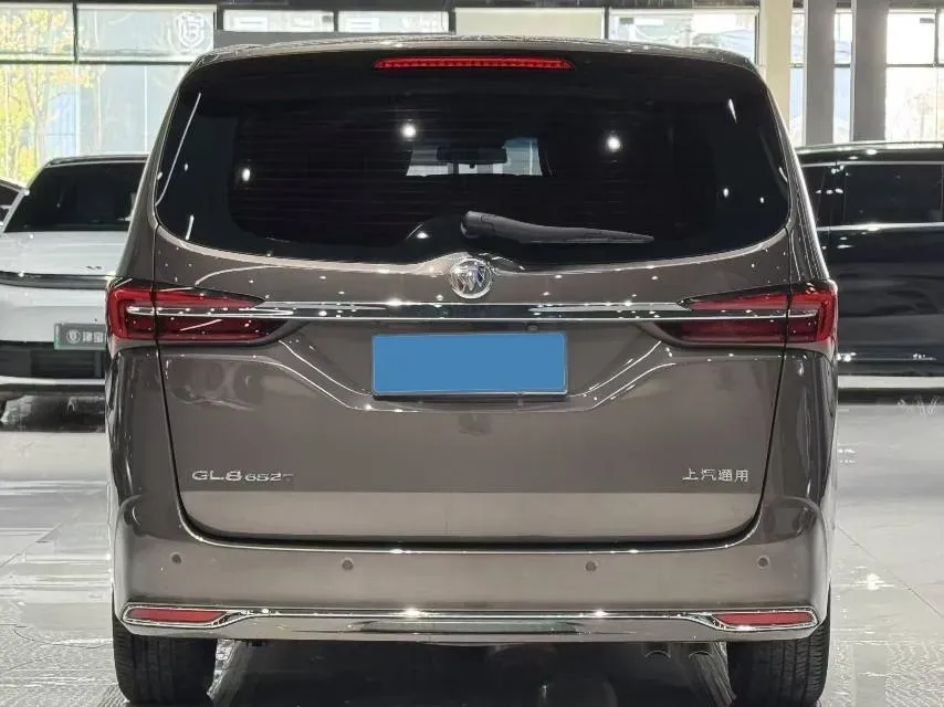 2022 Buick GL8 2.0T 237HP L4 9AT,autocango,china used car exporter,china ev exporter,chinese used car exporter,chinese used ev exporter