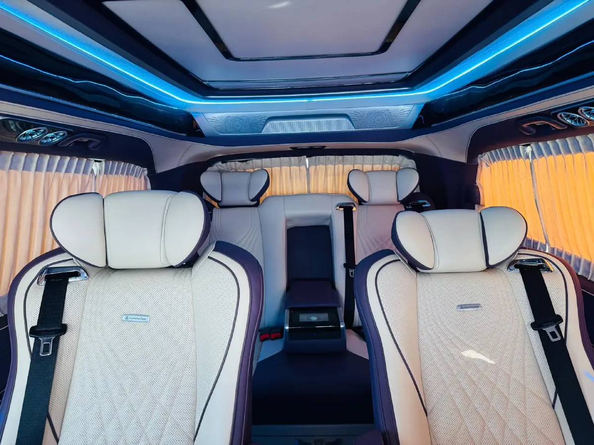 2021 Mercedes-Benz Vito 2.0T 211HP L4 9AT,autocango,china used car exporter,china ev exporter,chinese used car exporter,chinese used ev exporter