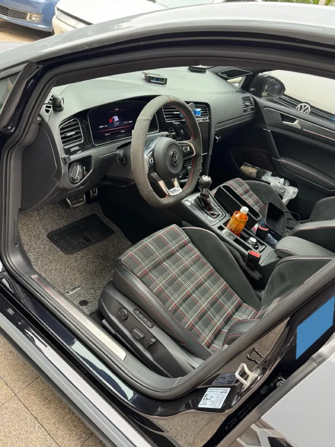 2019 Buick EnvisionPlus 2.0T 260HP L4 9AT,autocango,china used car exporter,china ev exporter,chinese used car exporter,chinese used ev exporter