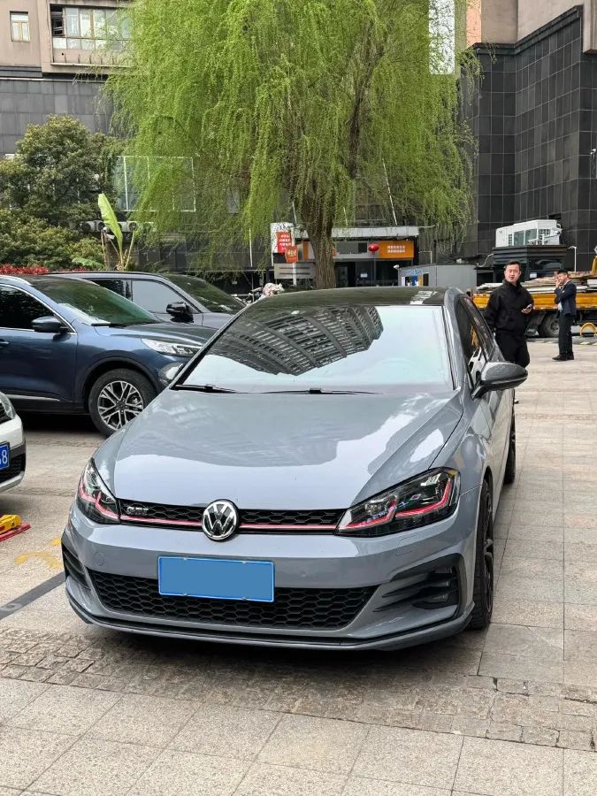 2019 Buick EnvisionPlus 2.0T 260HP L4 9AT,autocango,china used car exporter,china ev exporter,chinese used car exporter,chinese used ev exporter