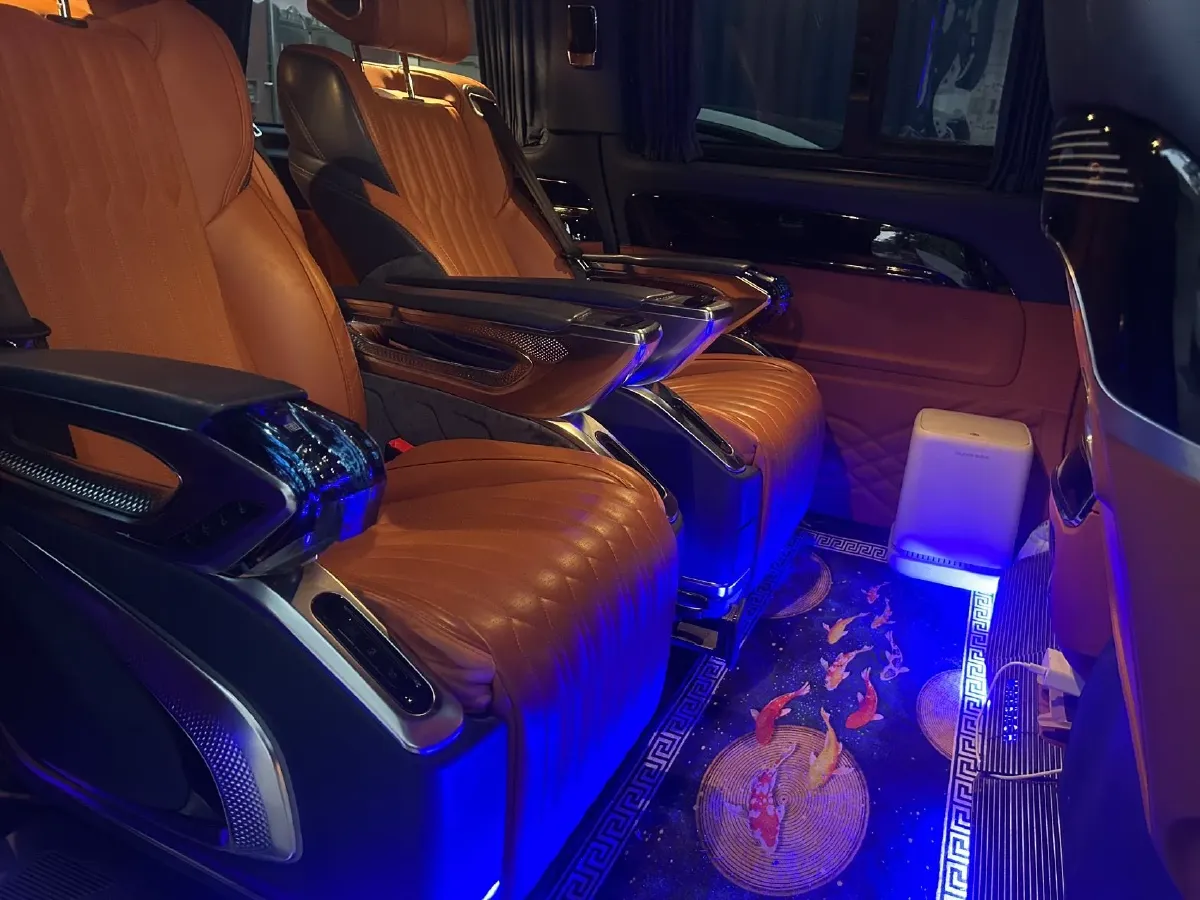 2023 Mercedes-Benz Vito 2.0T 211HP L4 9AT,autocango,china used car exporter,china ev exporter,chinese used car exporter,chinese used ev exporter