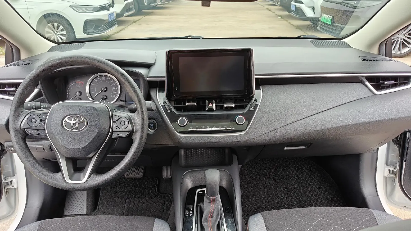 2021 Toyota Corolla 1.2T 116HP L4 CVT,autocango,china used car exporter,china ev exporter,chinese used car exporter,chinese used ev exporter