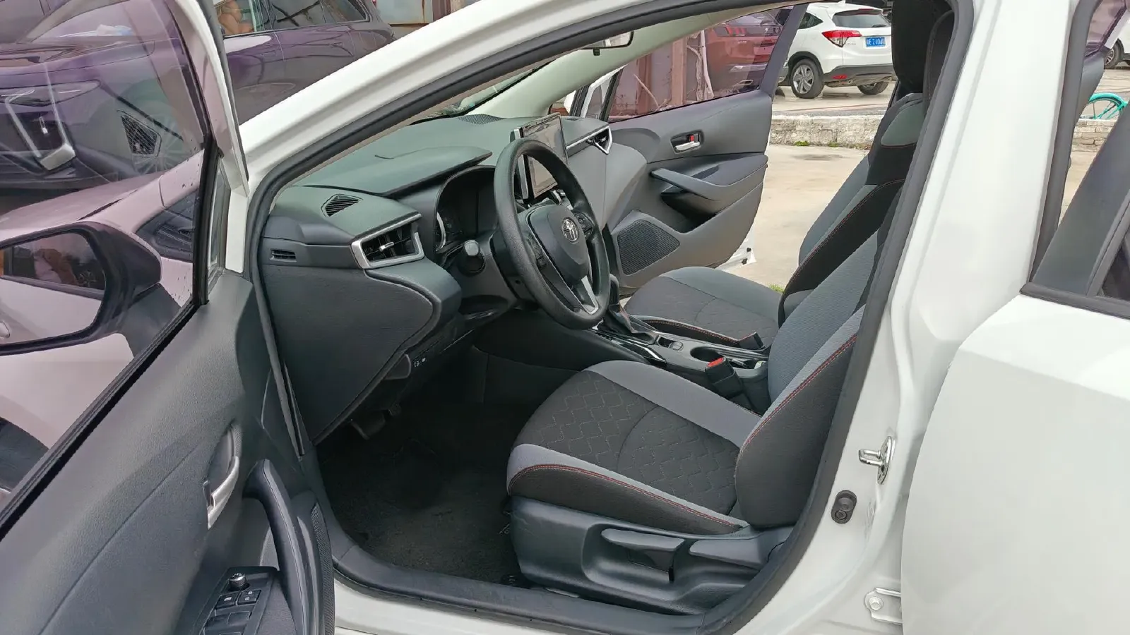 2021 Toyota Corolla 1.2T 116HP L4 CVT,autocango,china used car exporter,china ev exporter,chinese used car exporter,chinese used ev exporter