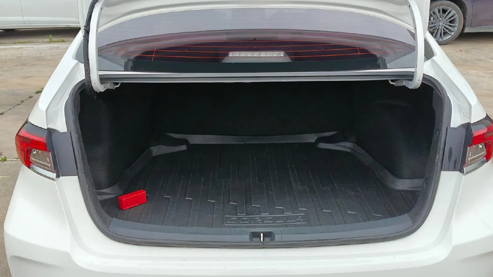 2021 Toyota Corolla 1.2T 116HP L4 CVT,autocango,china used car exporter,china ev exporter,chinese used car exporter,chinese used ev exporter