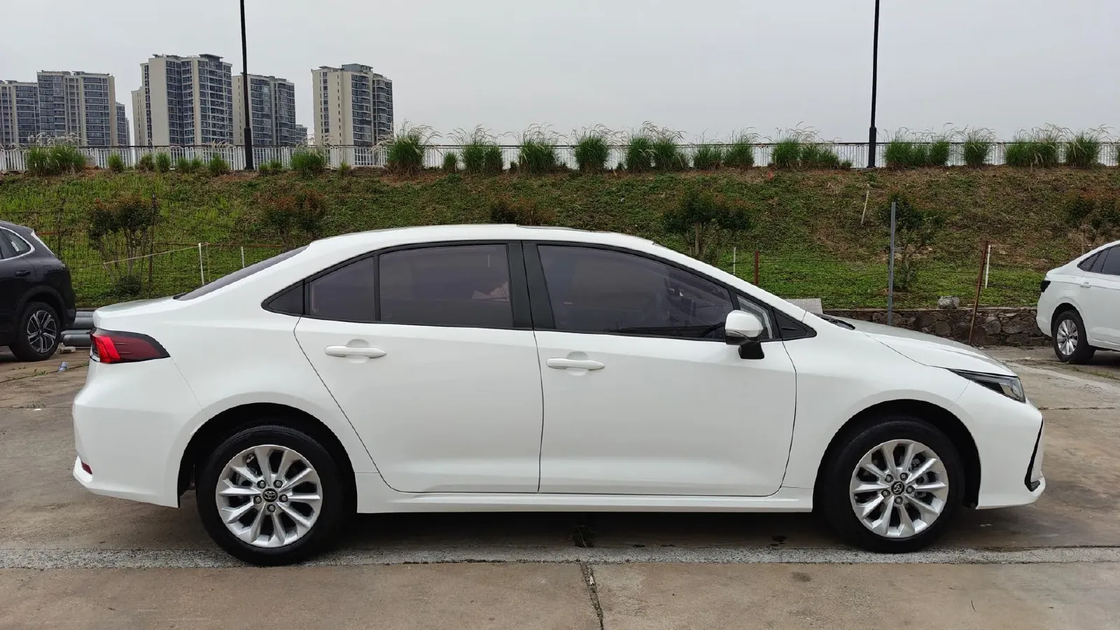 2021 Toyota Corolla 1.2T 116HP L4 CVT,autocango,china used car exporter,china ev exporter,chinese used car exporter,chinese used ev exporter