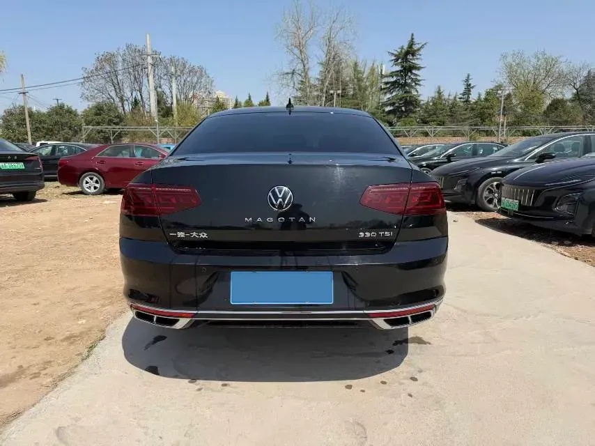 2023 Volkswagen Magotan 2.0T 186HP L4 7DCT,autocango,china used car exporter,china ev exporter,chinese used car exporter,chinese used ev exporter