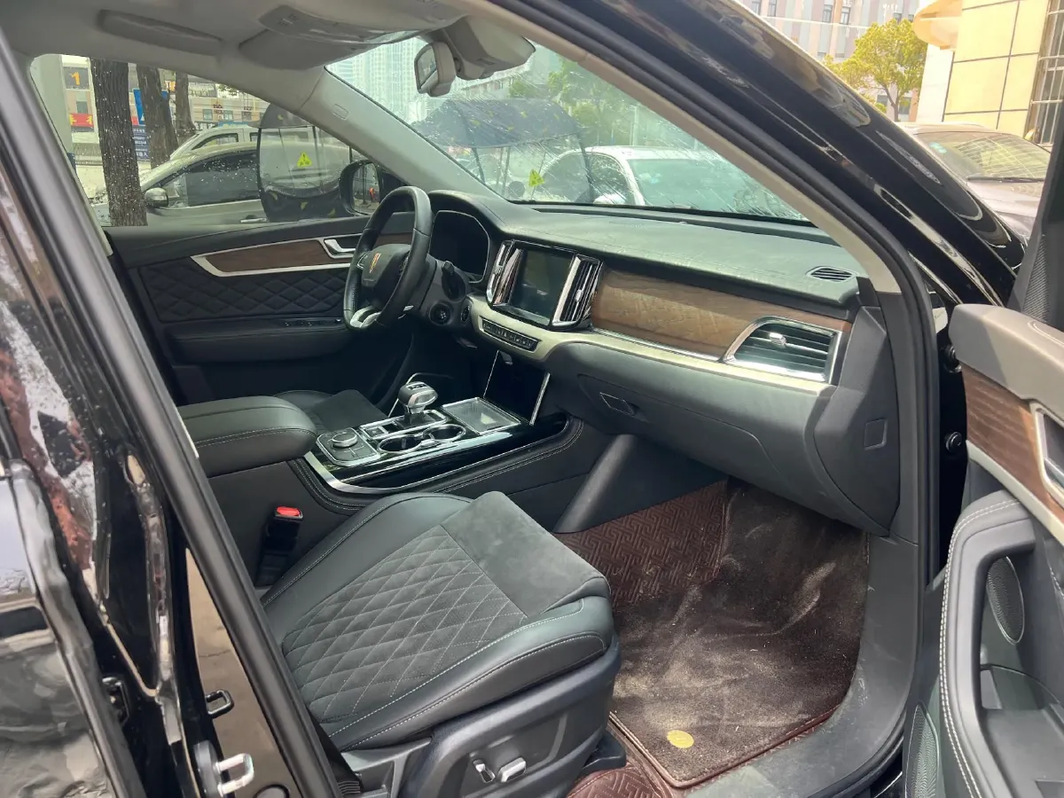 2022 HongQi HS7 2.0T 252HP L4 7DCT,autocango,china used car exporter,china ev exporter,chinese used car exporter,chinese used ev exporter