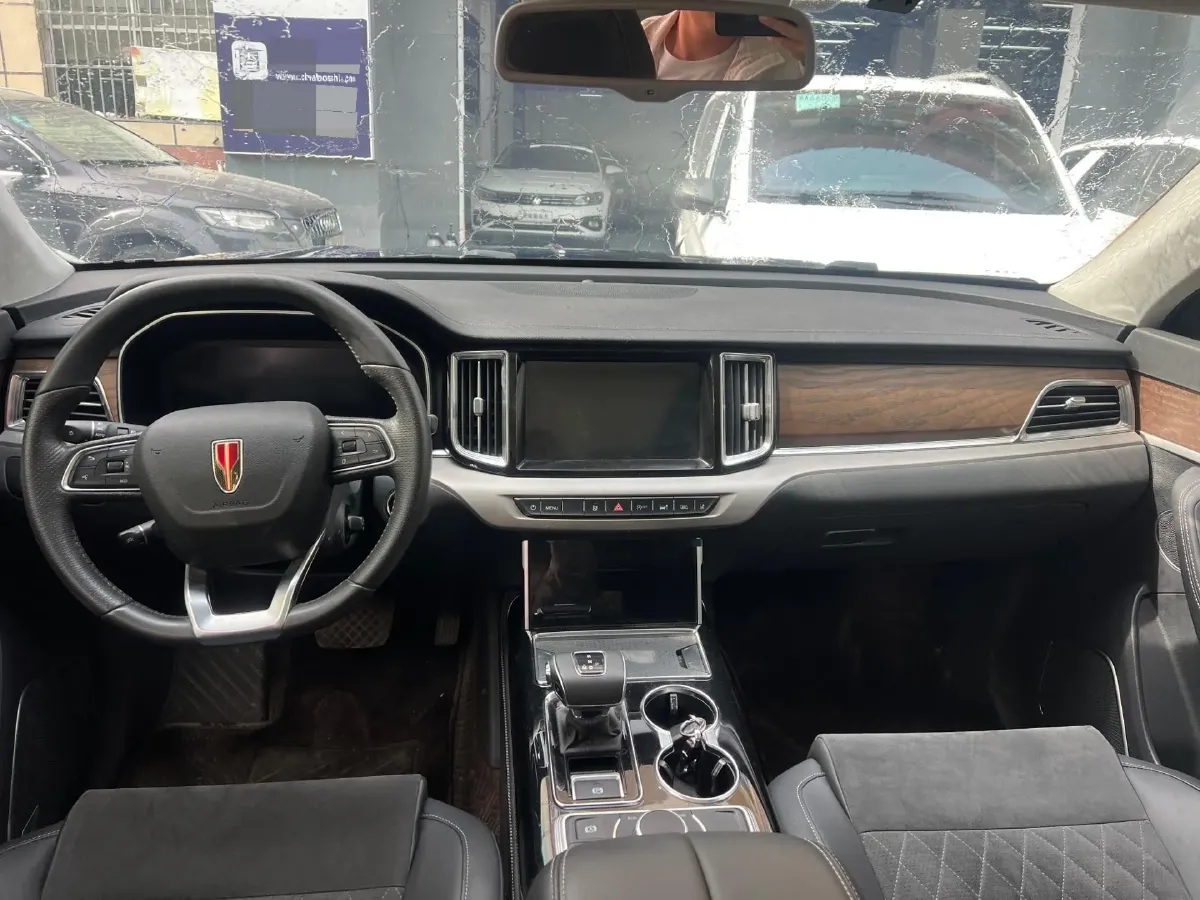 2022 HongQi HS7 2.0T 252HP L4 7DCT,autocango,china used car exporter,china ev exporter,chinese used car exporter,chinese used ev exporter