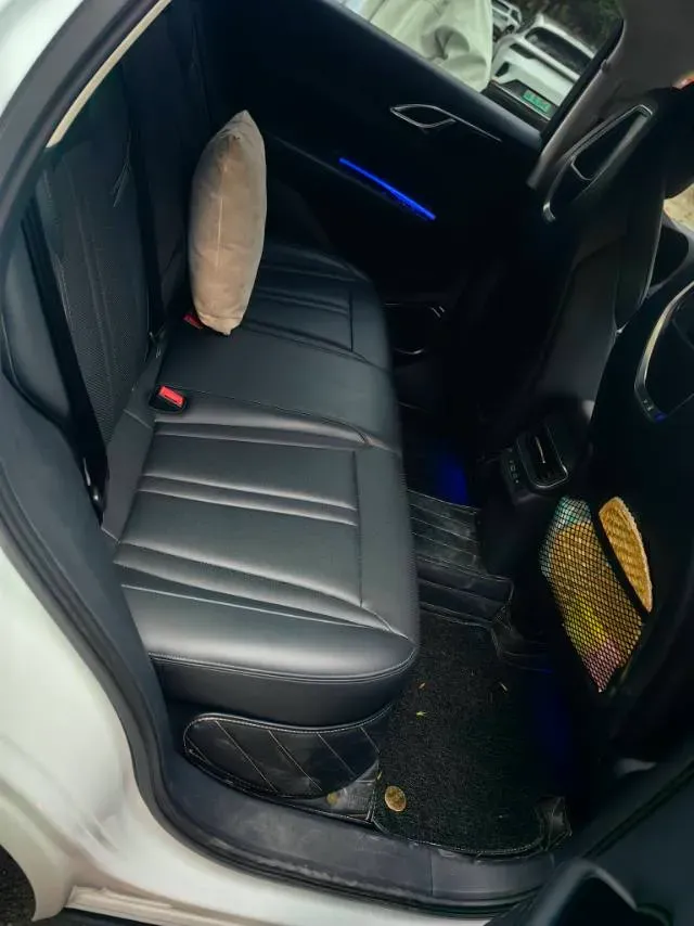 2023 HongQi HS3 1.5T 169HP L4 7DCT,autocango,china used car exporter,china ev exporter,chinese used car exporter,chinese used ev exporter