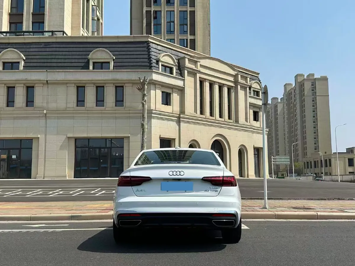 2023 Audi A4L 2.0T 190HP L4 7DCT,autocango,china used car exporter,china ev exporter,chinese used car exporter,chinese used ev exporter