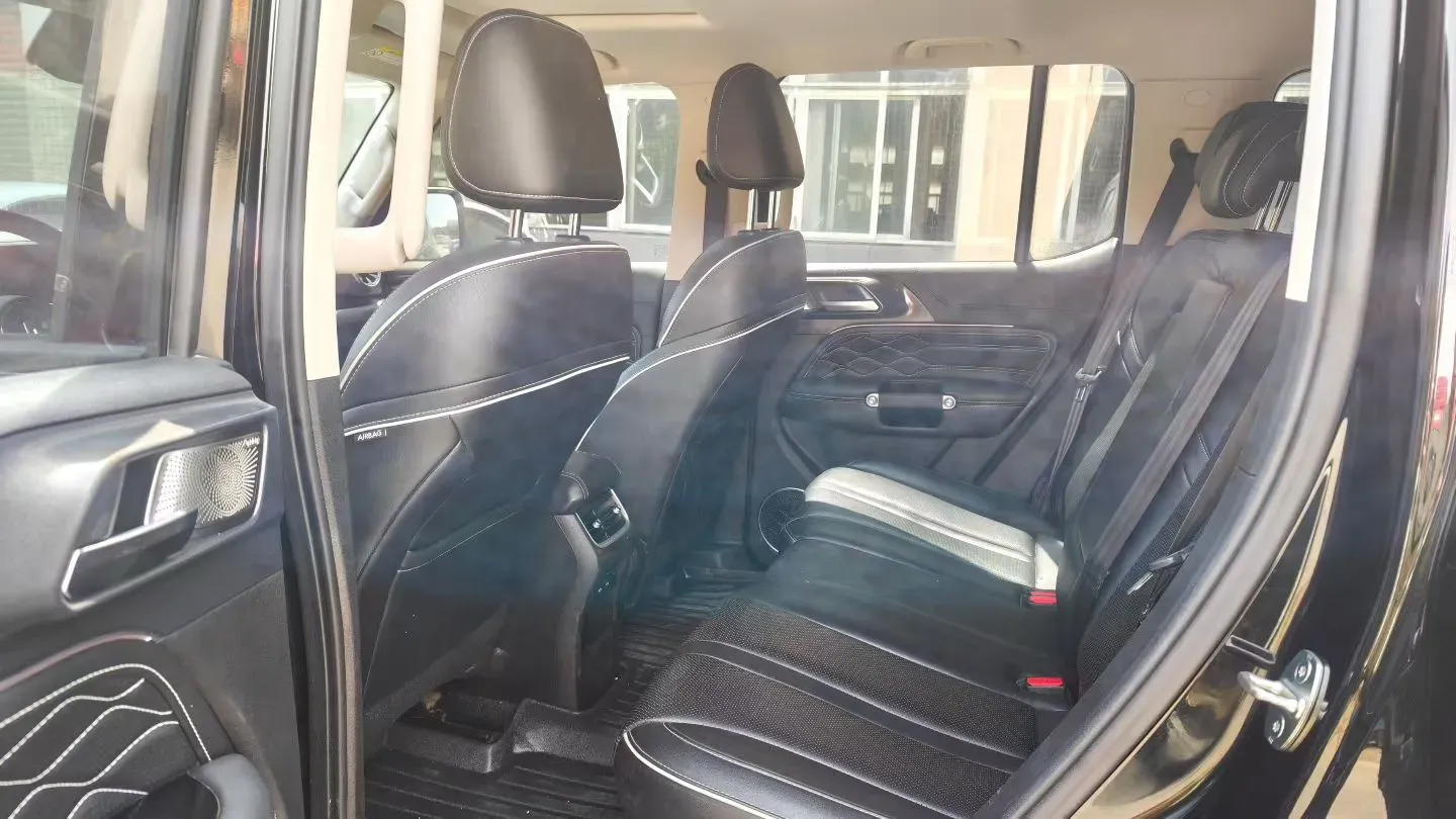 2024 Tank 300 2.0T 227HP L4 8AT,autocango,china used car exporter,china ev exporter,chinese used car exporter,chinese used ev exporter