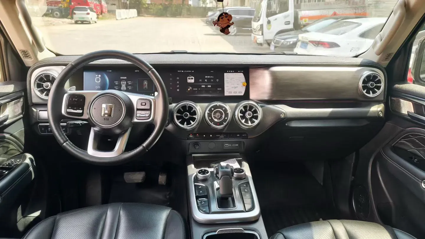 2024 Tank 300 2.0T 227HP L4 8AT,autocango,china used car exporter,china ev exporter,chinese used car exporter,chinese used ev exporter