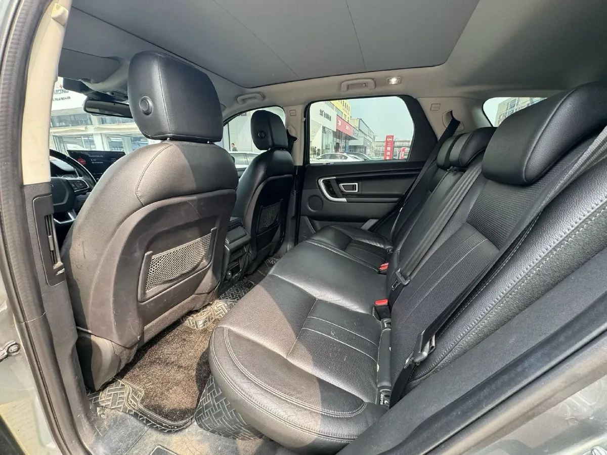 2018 Land Rover Discovery Sport 2.0T 241HP L4 9AT,autocango,china used car exporter,china ev exporter,chinese used car exporter,chinese used ev exporter