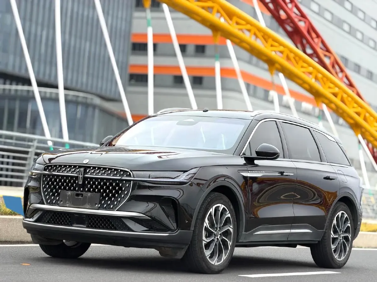 2023 Lincoln Nautilus 2.0T 261HP L4 8AT,autocango,china used car exporter,china ev exporter,chinese used car exporter,chinese used ev exporter