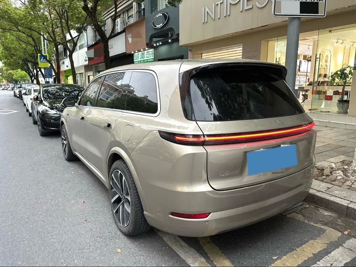 2022 Li L9 Range Extended 154HP REEV 42.6KWH,autocango,china used car exporter,china ev exporter,chinese used car exporter,chinese used ev exporter