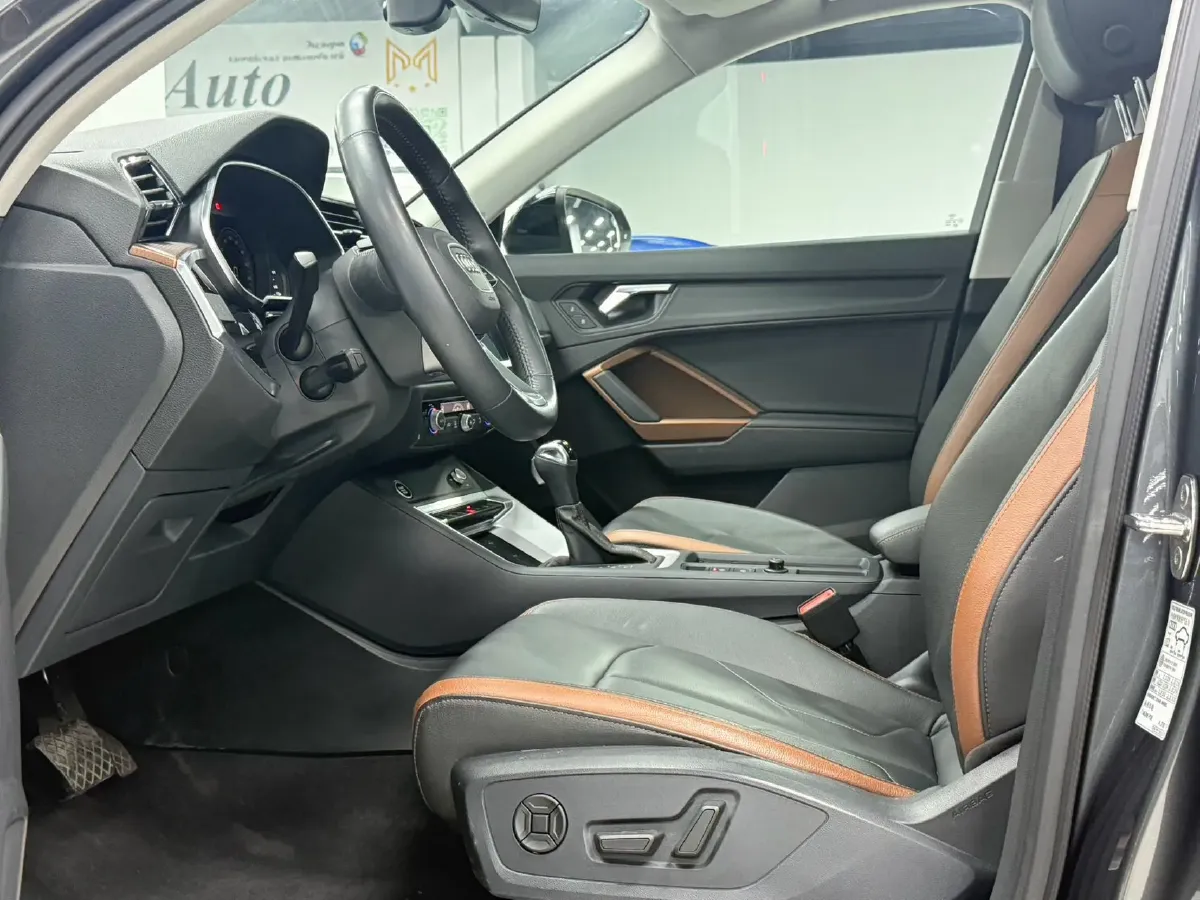 2022 Audi Q3 1.4T 150HP L4 7DCT,autocango,china used car exporter,china ev exporter,chinese used car exporter,chinese used ev exporter