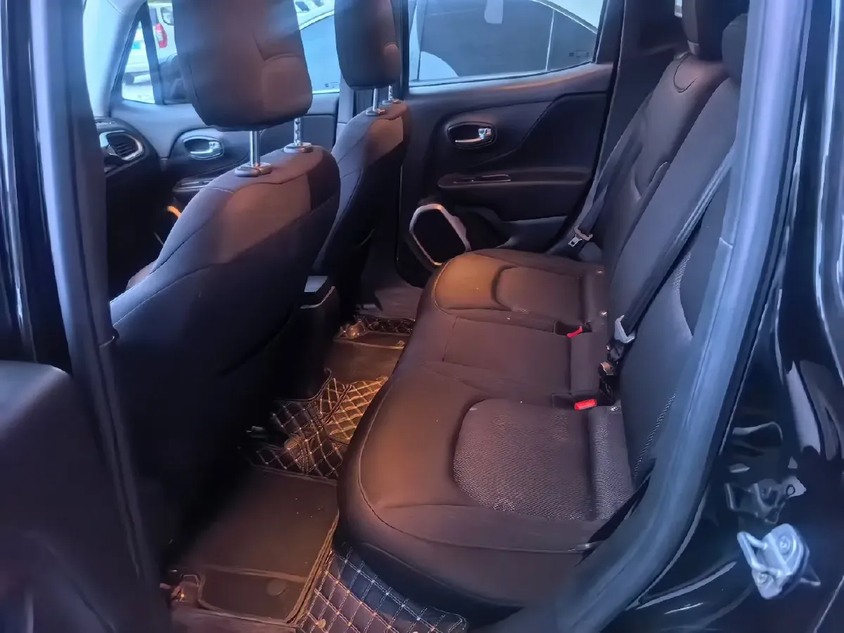 2018 Jeep Renegade 1.4T 150HP L4 7DCT,autocango,china used car exporter,china ev exporter,chinese used car exporter,chinese used ev exporter