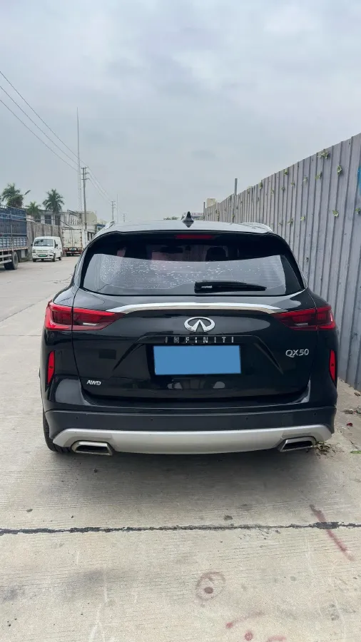 2018 Jeep Grand Commander 2.0T 265HP L4 9AT,autocango,china used car exporter,china ev exporter,chinese used car exporter,chinese used ev exporter