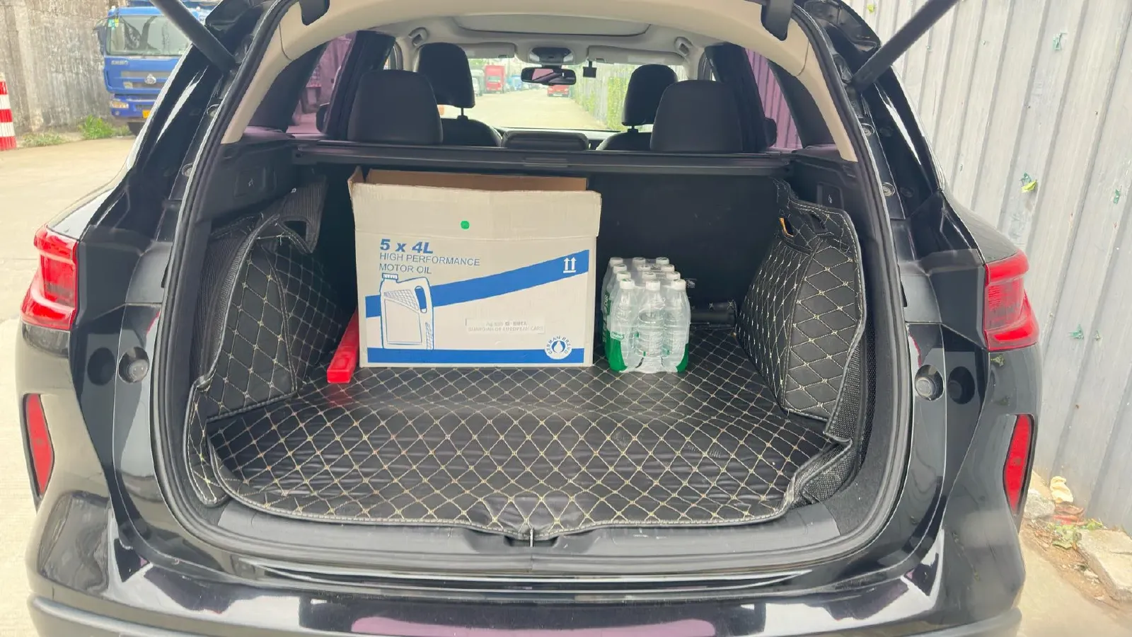 2018 Jeep Grand Commander 2.0T 265HP L4 9AT,autocango,china used car exporter,china ev exporter,chinese used car exporter,chinese used ev exporter