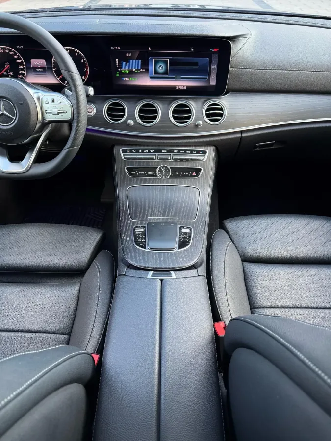 2020 Mercedes-Benz E Class 1.5T 184HP L4 9AT,autocango,china used car exporter,china ev exporter,chinese used car exporter,chinese used ev exporter