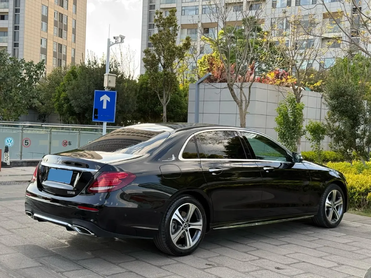2020 Mercedes-Benz E Class 1.5T 184HP L4 9AT,autocango,china used car exporter,china ev exporter,chinese used car exporter,chinese used ev exporter