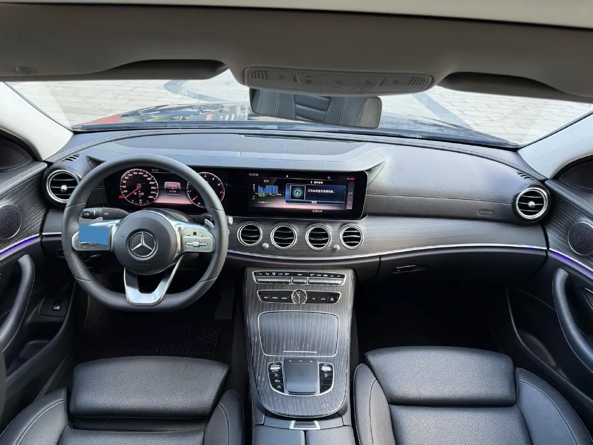 2020 Mercedes-Benz E Class 1.5T 184HP L4 9AT,autocango,china used car exporter,china ev exporter,chinese used car exporter,chinese used ev exporter