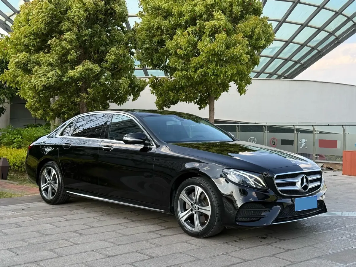 2020 Mercedes-Benz E Class 1.5T 184HP L4 9AT,autocango,china used car exporter,china ev exporter,chinese used car exporter,chinese used ev exporter