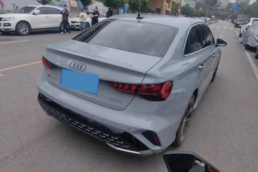 2025 Audi A3 1.5T 160HP L4 7DCT,autocango,china used car exporter,china ev exporter,chinese used car exporter,chinese used ev exporter