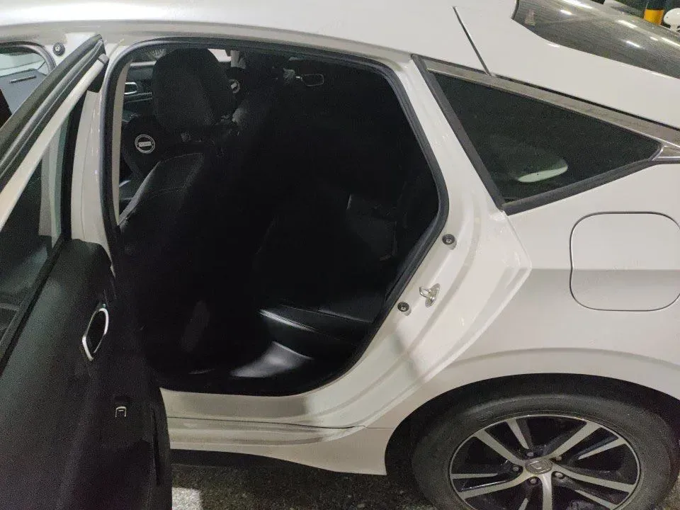 2023 Honda Civic 1.5T 182HP L4 CVT,autocango,china used car exporter,china ev exporter,chinese used car exporter,chinese used ev exporter