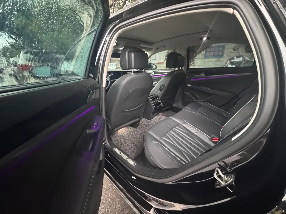 2023 Volkswagen Passat 2.0T 186HP L4 7DCT,autocango,china used car exporter,china ev exporter,chinese used car exporter,chinese used ev exporter