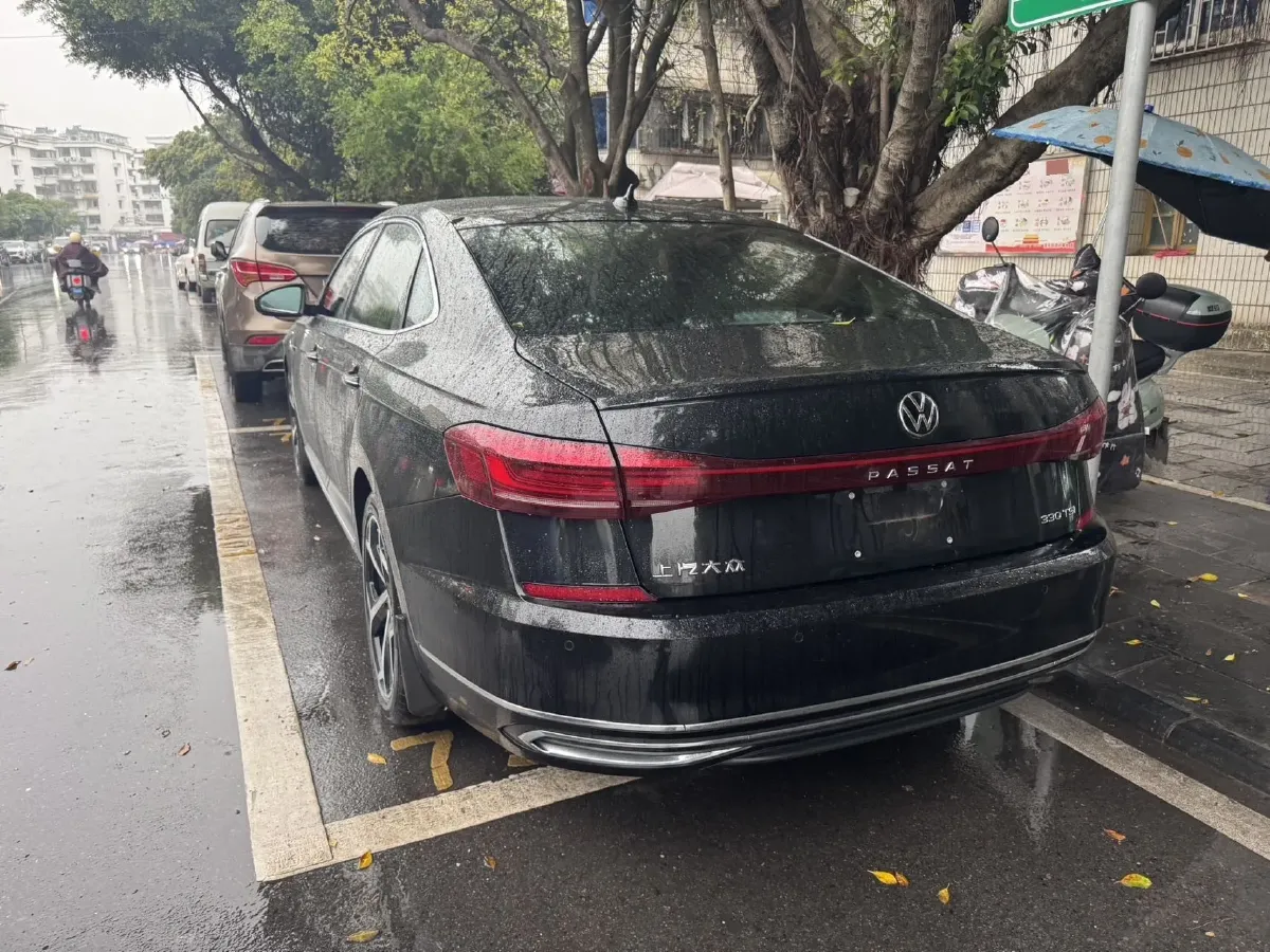 2023 Volkswagen Passat 2.0T 186HP L4 7DCT,autocango,china used car exporter,china ev exporter,chinese used car exporter,chinese used ev exporter