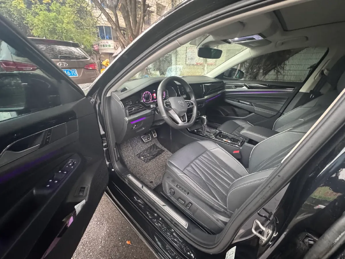 2023 Volkswagen Passat 2.0T 186HP L4 7DCT,autocango,china used car exporter,china ev exporter,chinese used car exporter,chinese used ev exporter