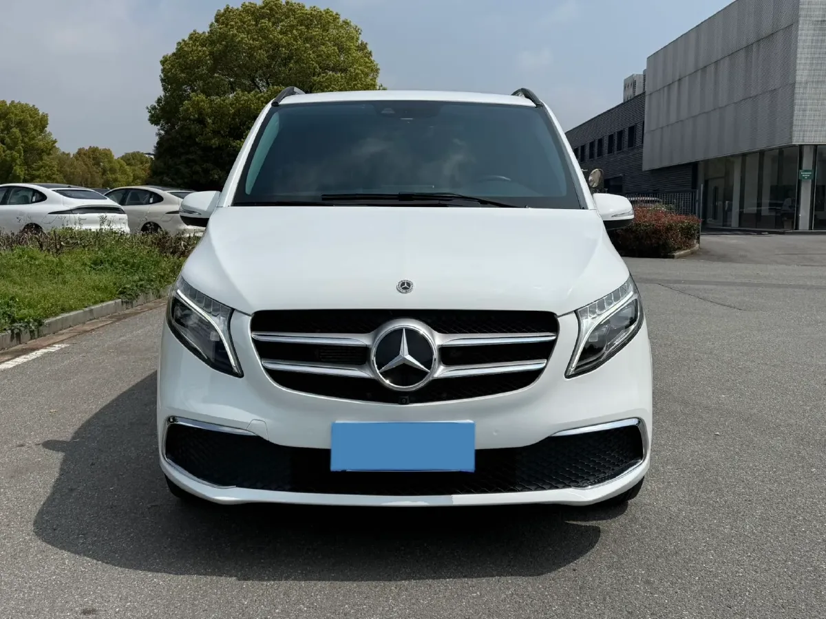 2021 Mercedes-Benz V Class 2.0T 211HP L4 9AT,autocango,china used car exporter,china ev exporter,chinese used car exporter,chinese used ev exporter