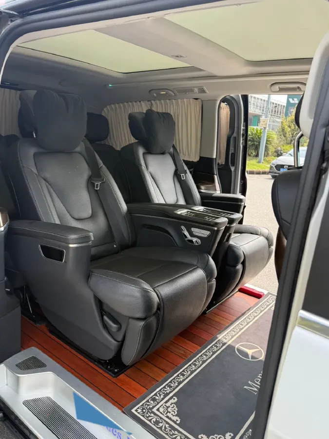 2021 Mercedes-Benz V Class 2.0T 211HP L4 9AT,autocango,china used car exporter,china ev exporter,chinese used car exporter,chinese used ev exporter