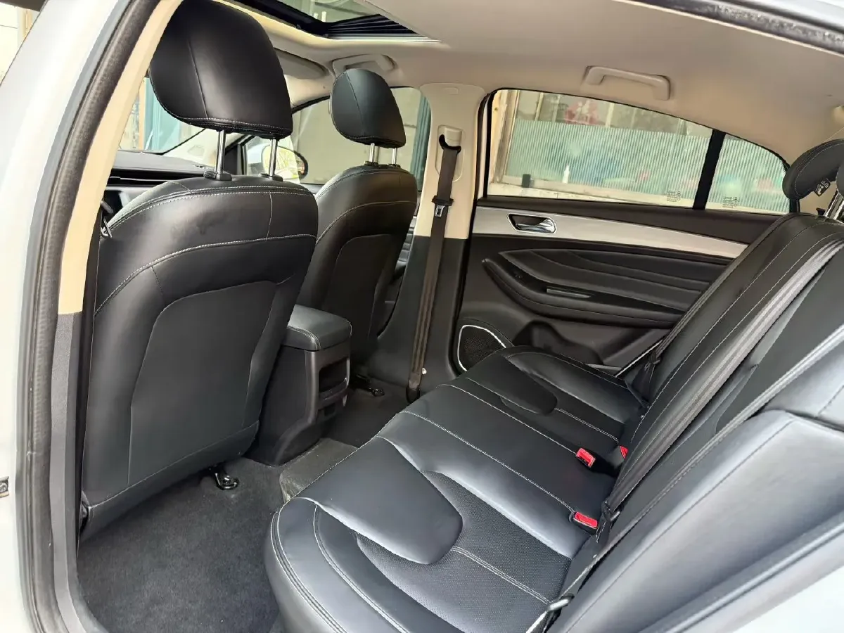 2019 Chery Arrizo 5 1.5L 116HP L4 5MT,autocango,china used car exporter,china ev exporter,chinese used car exporter,chinese used ev exporter