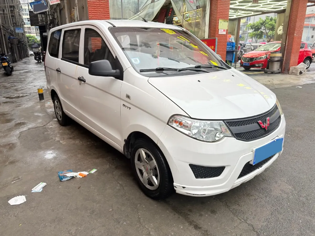 2015 WuLing HongGuang 1.5L 112HP L4 5MT,autocango,china used car exporter,china ev exporter,chinese used car exporter,chinese used ev exporter