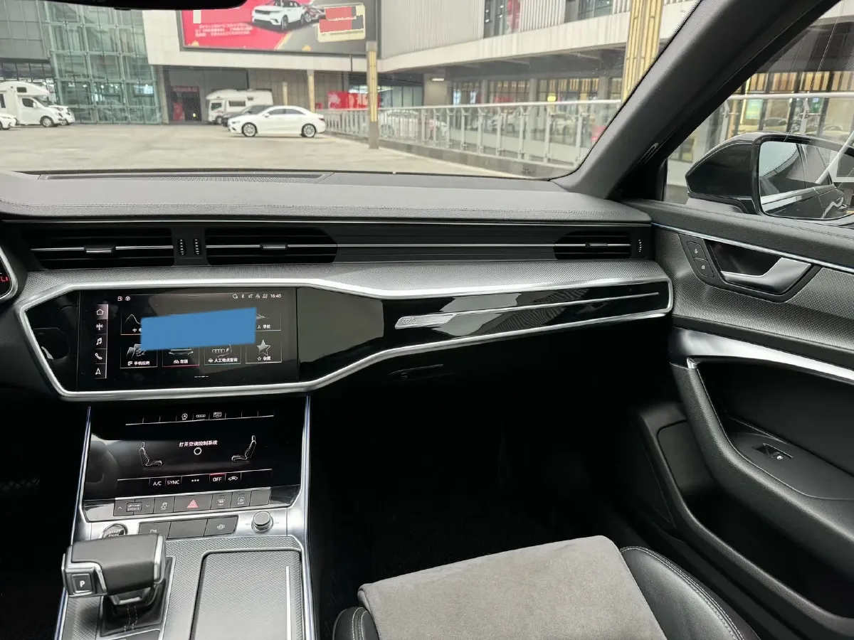 2021 Audi A6L 2.0T 190HP L4 7DCT,autocango,china used car exporter,china ev exporter,chinese used car exporter,chinese used ev exporter