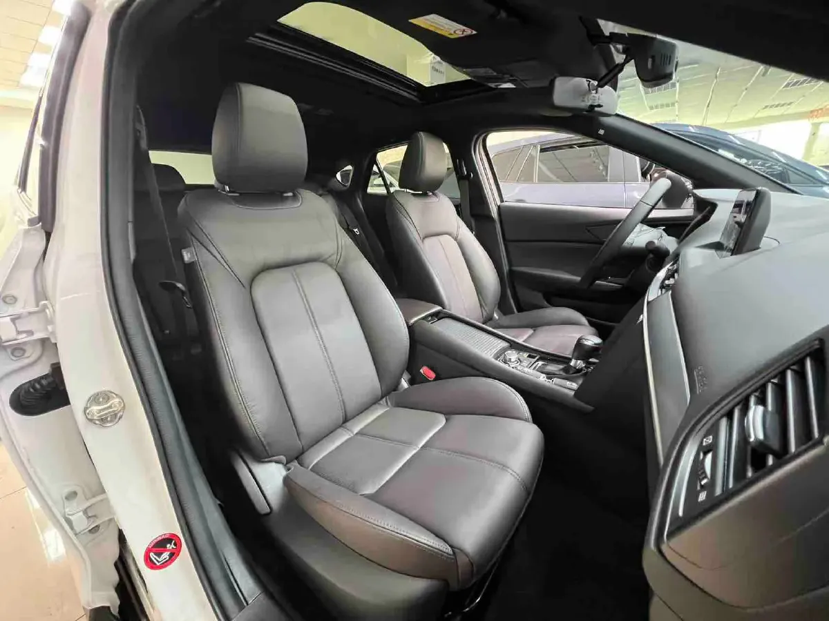 2021 Mazda CX-4 2.0L 158HP L4 6AT,autocango,china used car exporter,china ev exporter,chinese used car exporter,chinese used ev exporter