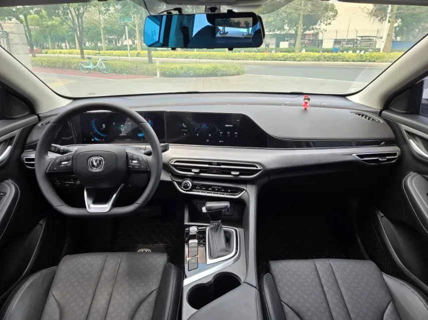 2021 ChangAn Eado 1.6L 128HP L4 CVT,autocango,china used car exporter,china ev exporter,chinese used car exporter,chinese used ev exporter