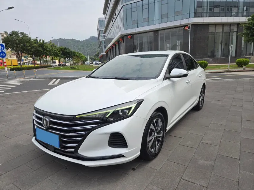2021 ChangAn Eado 1.6L 128HP L4 CVT,autocango,china used car exporter,china ev exporter,chinese used car exporter,chinese used ev exporter