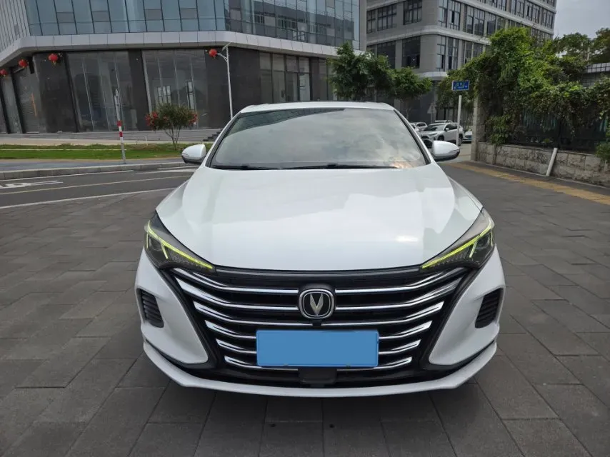 2021 ChangAn Eado 1.6L 128HP L4 CVT,autocango,china used car exporter,china ev exporter,chinese used car exporter,chinese used ev exporter