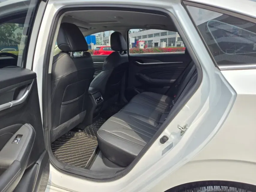 2021 ChangAn Eado 1.6L 128HP L4 CVT,autocango,china used car exporter,china ev exporter,chinese used car exporter,chinese used ev exporter