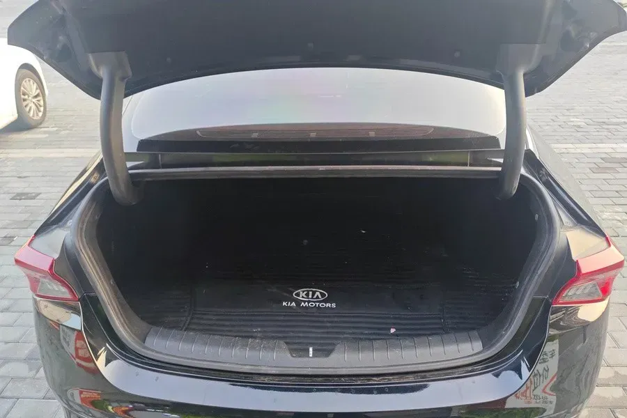 2020 Kia K5 2.0T 240HP L4 8AT,autocango,china used car exporter,china ev exporter,chinese used car exporter,chinese used ev exporter