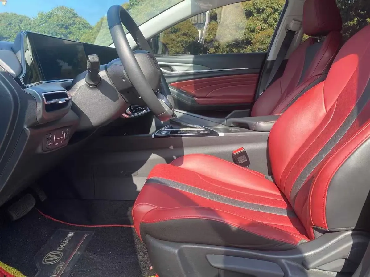 2021 ChangAn Eado 1.4T 160HP L4 7DCT,autocango,china used car exporter,china ev exporter,chinese used car exporter,chinese used ev exporter