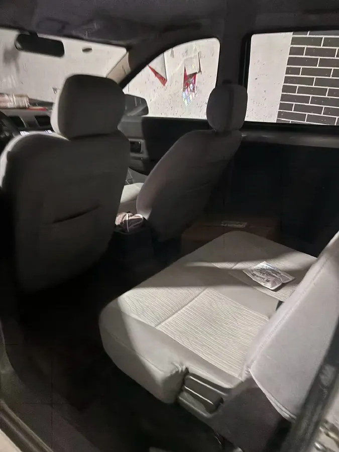 2021 WuLing HongGuang 1.5L 99HP L4 6MT,autocango,china used car exporter,china ev exporter,chinese used car exporter,chinese used ev exporter