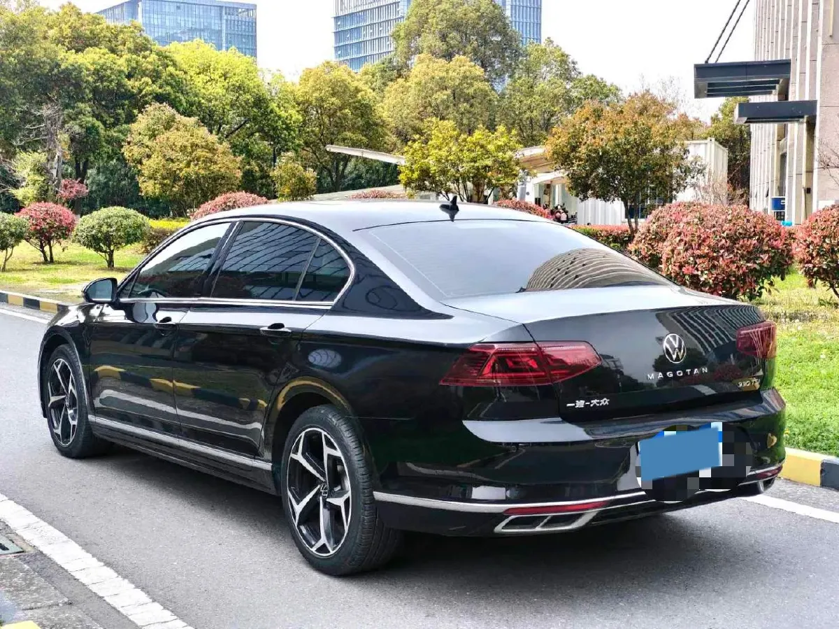2023 Volkswagen Magotan 2.0T 186HP L4 7DCT,autocango,china used car exporter,china ev exporter,chinese used car exporter,chinese used ev exporter