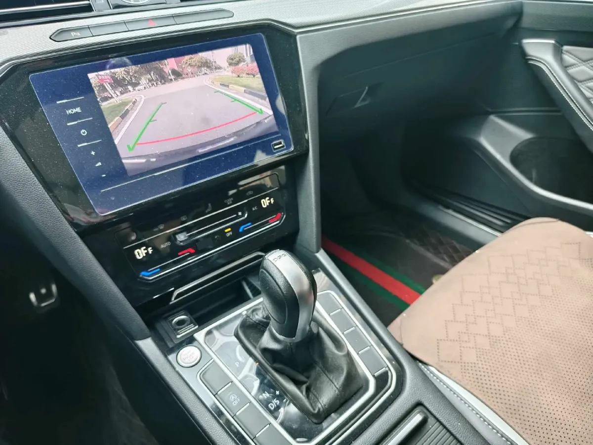 2023 Volkswagen Magotan 2.0T 186HP L4 7DCT,autocango,china used car exporter,china ev exporter,chinese used car exporter,chinese used ev exporter