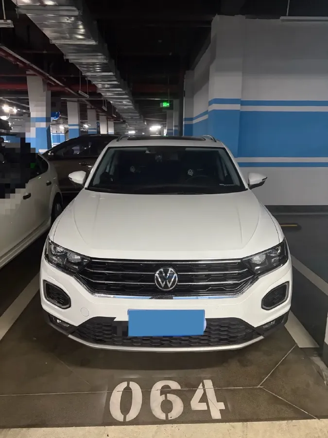 2022 Volkswagen T-Roc 1.4T 150HP L4 7DCT,autocango,china used car exporter,china ev exporter,chinese used car exporter,chinese used ev exporter