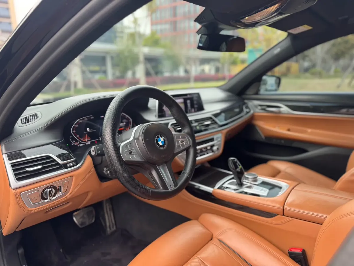 2019 BMW 7 Series 2.0T 265HP L4 8AT,autocango,china used car exporter,china ev exporter,chinese used car exporter,chinese used ev exporter