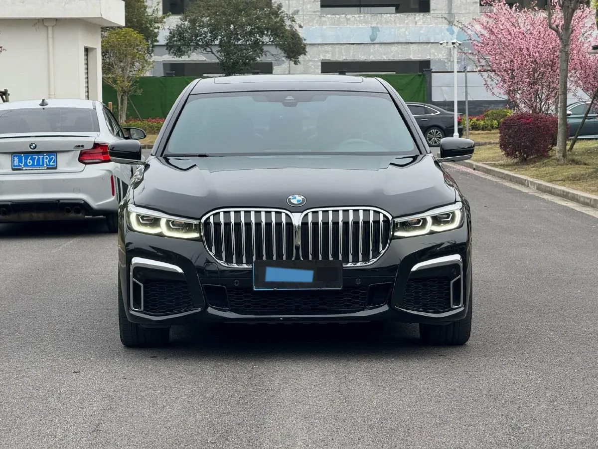 2019 BMW 7 Series 2.0T 265HP L4 8AT,autocango,china used car exporter,china ev exporter,chinese used car exporter,chinese used ev exporter